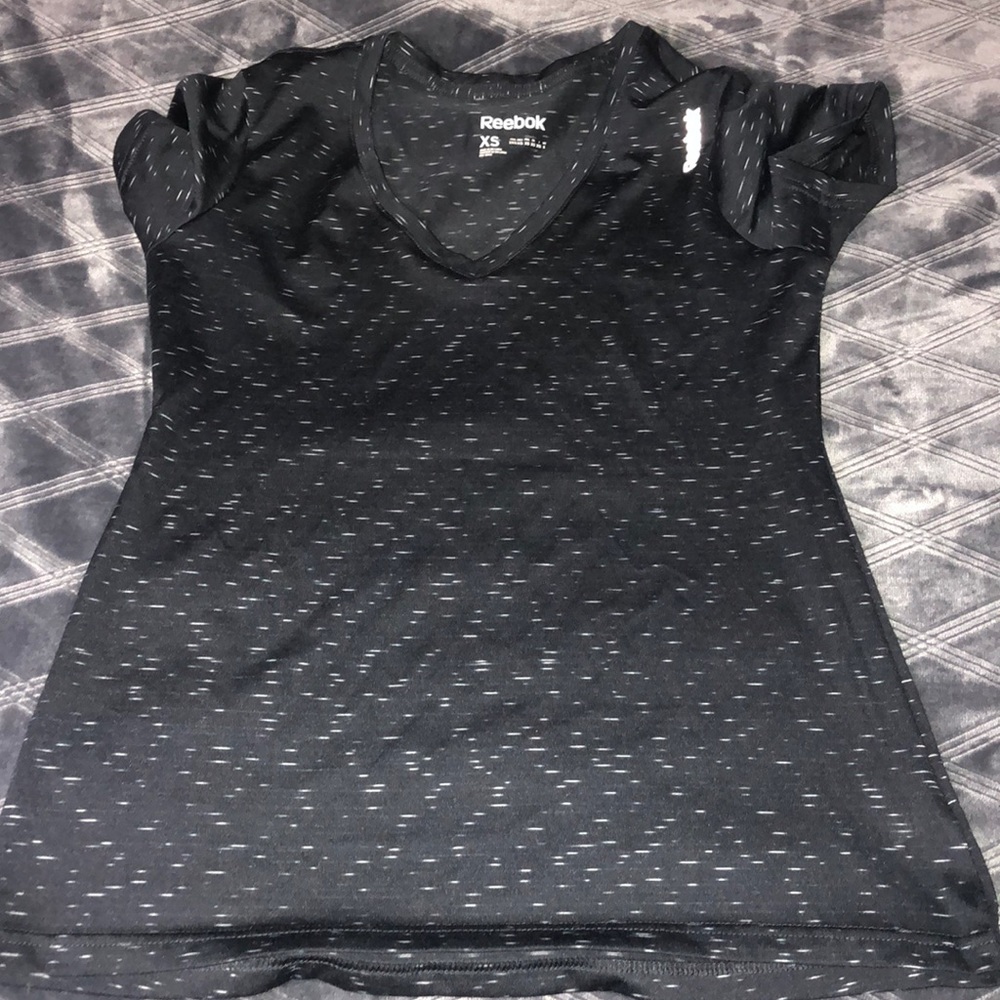brand new Reebok dri-fit shirt and also stretches